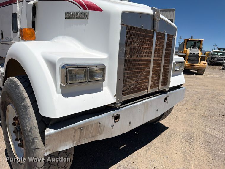 image for item EW2116 1990 Kenworth ready mix truck