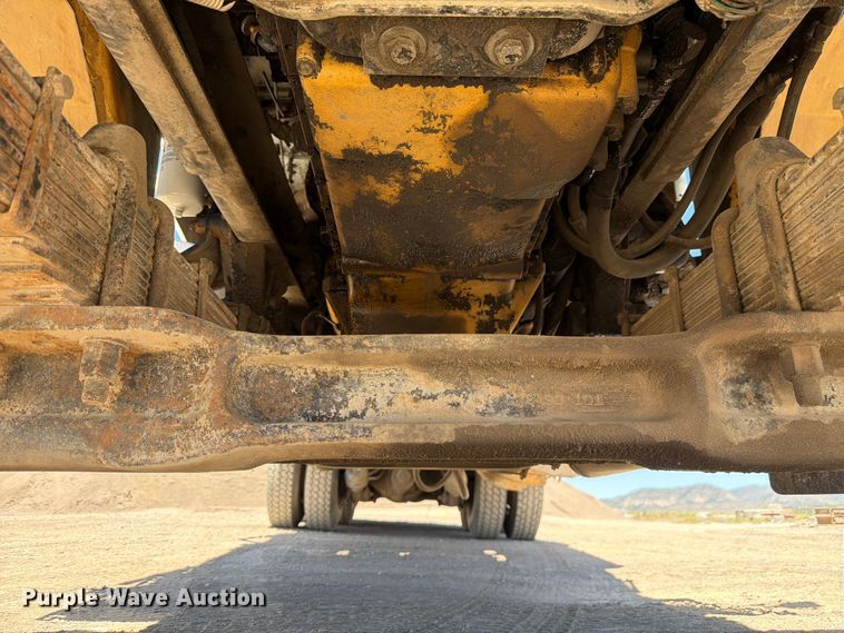 image for item EW2116 1990 Kenworth ready mix truck