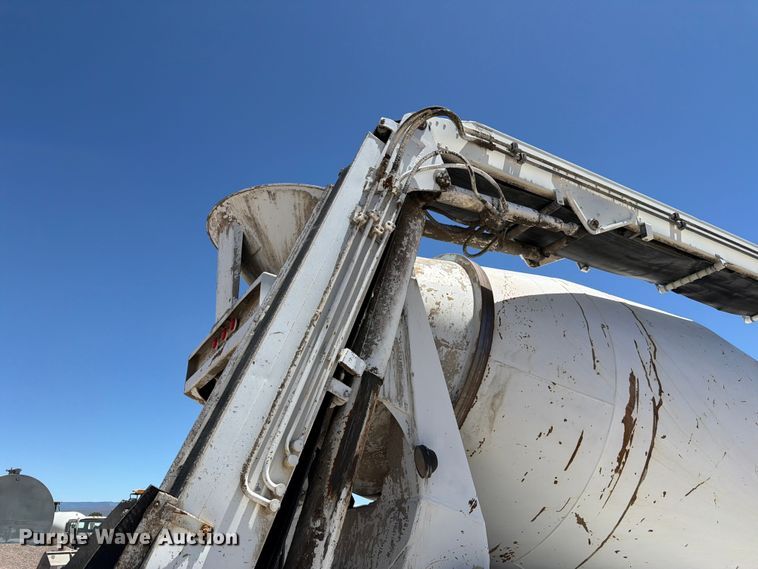 image for item EW2116 1990 Kenworth ready mix truck