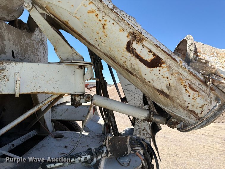 image for item EW2116 1990 Kenworth ready mix truck