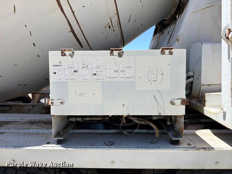 image for item EW2116 1990 Kenworth ready mix truck