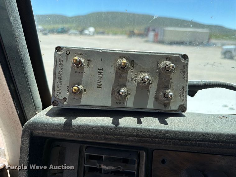 image for item EW2116 1990 Kenworth ready mix truck