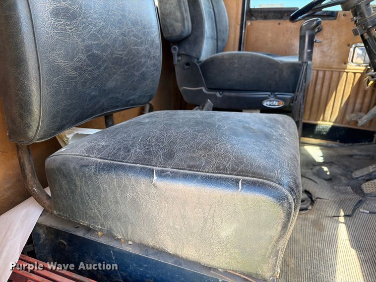 image for item EW2116 1990 Kenworth ready mix truck