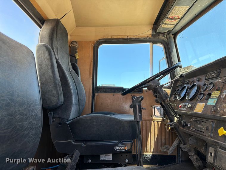 image for item EW2116 1990 Kenworth ready mix truck