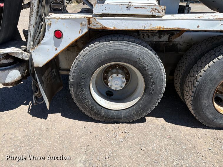 image for item EW2116 1990 Kenworth ready mix truck