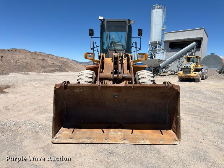 image for item EW2117 1988 Komatsu WA250-1 wheel loader
