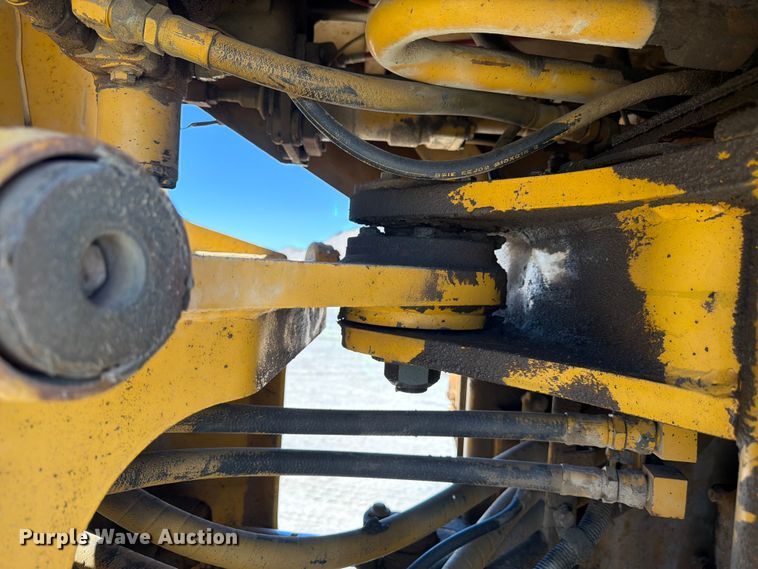 image for item EW2117 1988 Komatsu WA250-1 wheel loader