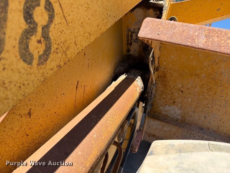 image for item EW2117 1988 Komatsu WA250-1 wheel loader