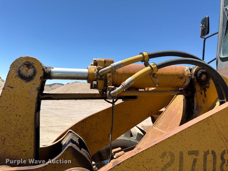image for item EW2117 1988 Komatsu WA250-1 wheel loader