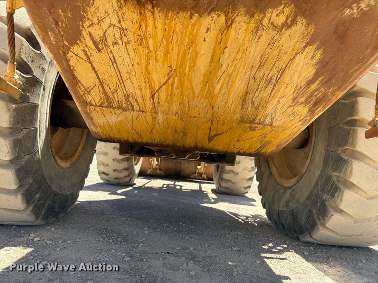 image for item EW2117 1988 Komatsu WA250-1 wheel loader