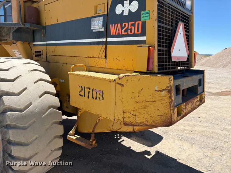 image for item EW2117 1988 Komatsu WA250-1 wheel loader