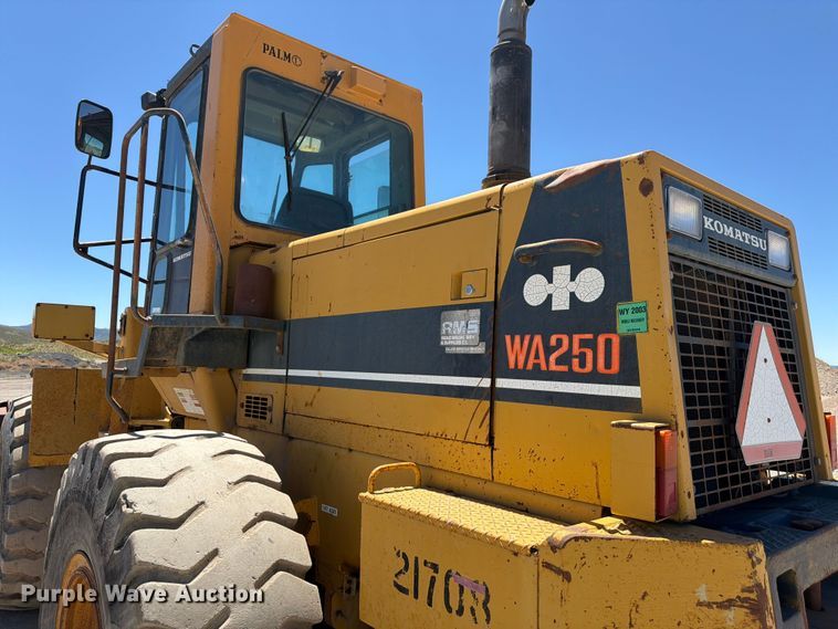 image for item EW2117 1988 Komatsu WA250-1 wheel loader