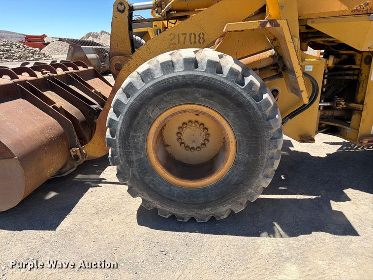 image for item EW2117 1988 Komatsu WA250-1 wheel loader