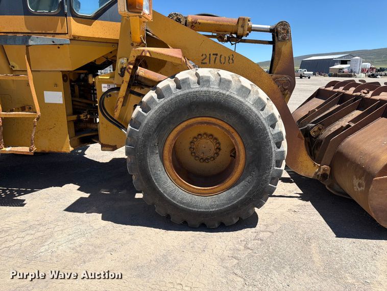 image for item EW2117 1988 Komatsu WA250-1 wheel loader