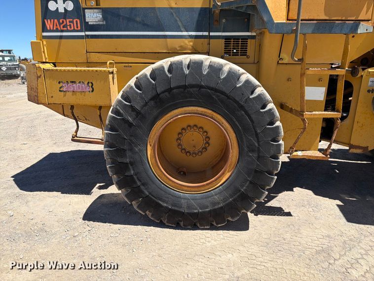 image for item EW2117 1988 Komatsu WA250-1 wheel loader