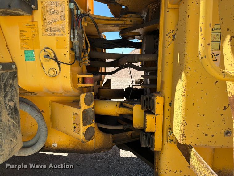 image for item EW2118 1998 Volvo L330C wheel loader