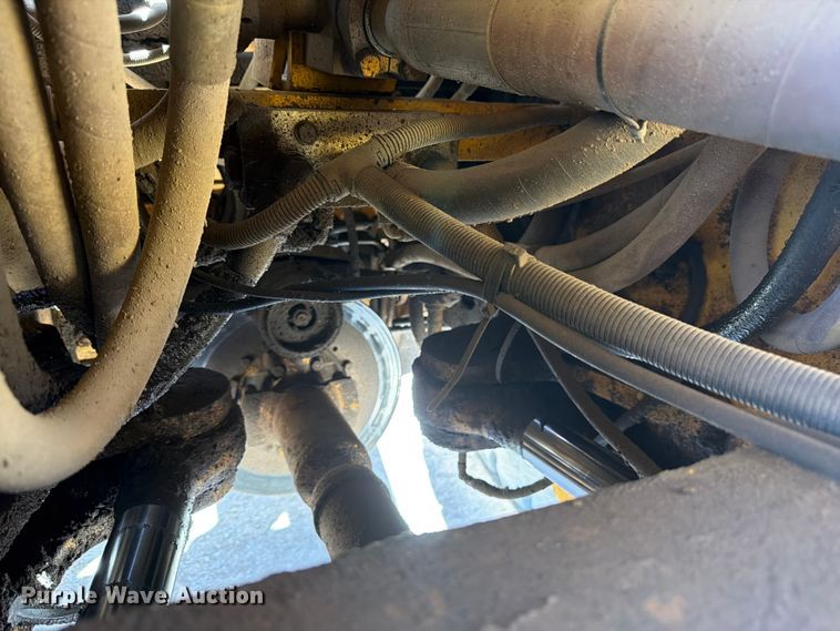 image for item EW2118 1998 Volvo L330C wheel loader