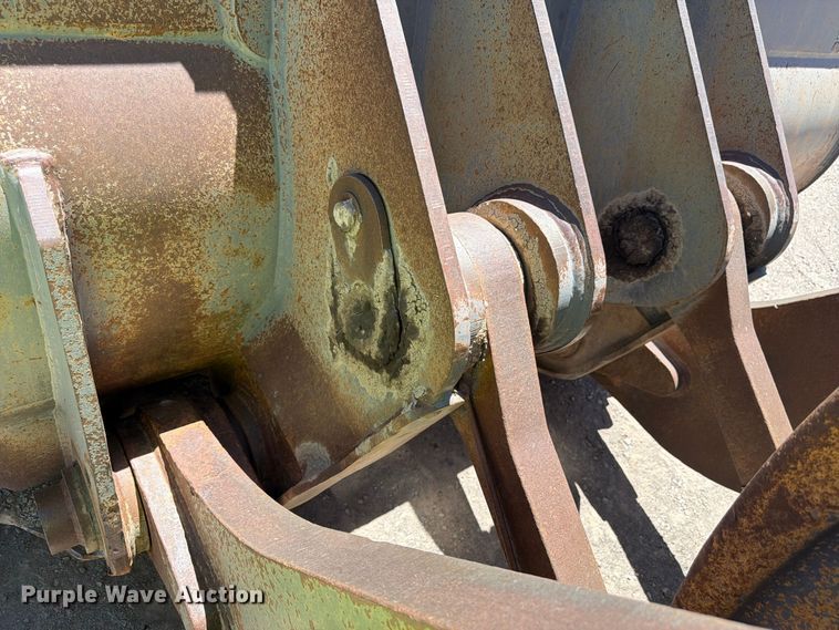 image for item EW2118 1998 Volvo L330C wheel loader