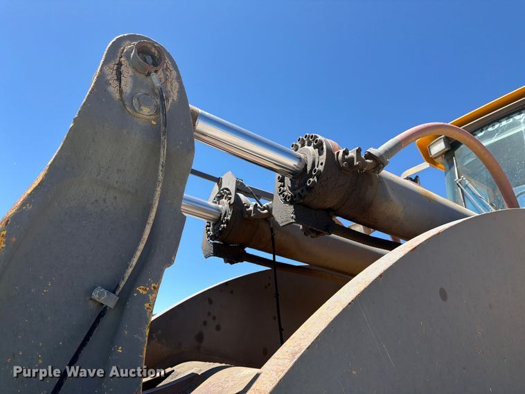 image for item EW2118 1998 Volvo L330C wheel loader