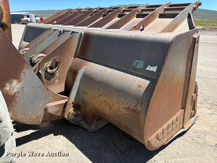image for item EW2118 1998 Volvo L330C wheel loader