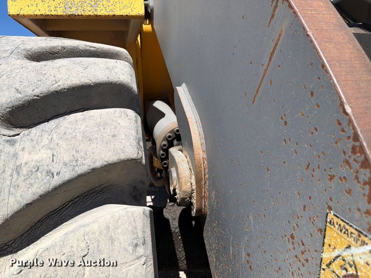 image for item EW2118 1998 Volvo L330C wheel loader