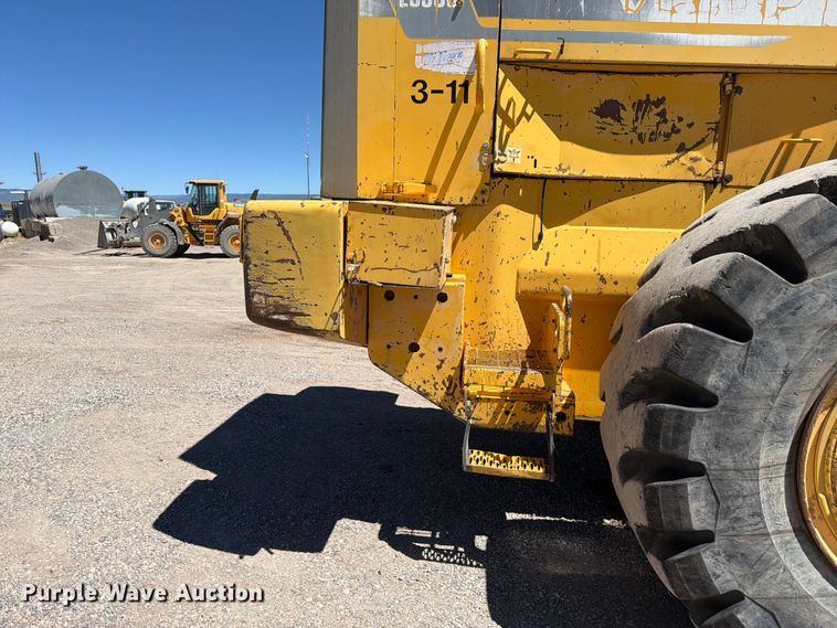 image for item EW2118 1998 Volvo L330C wheel loader