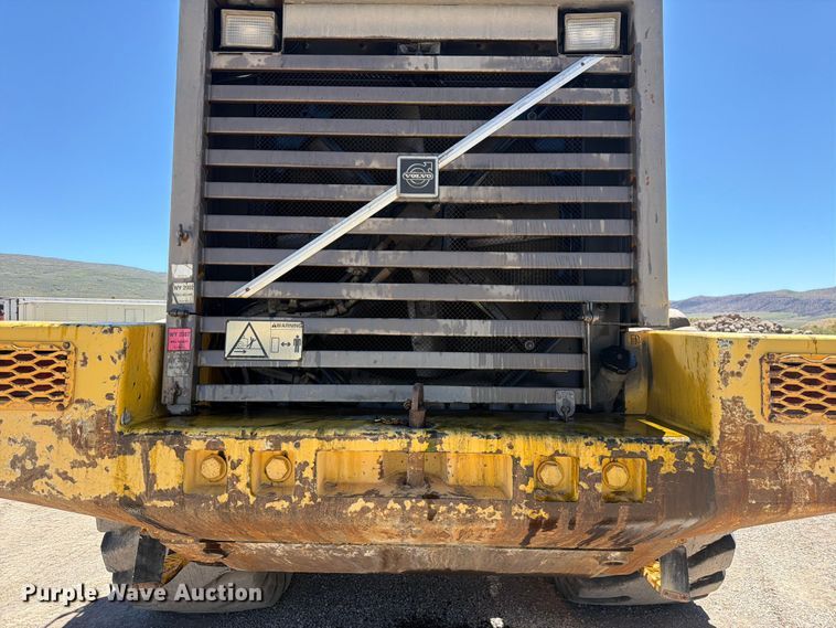 image for item EW2118 1998 Volvo L330C wheel loader