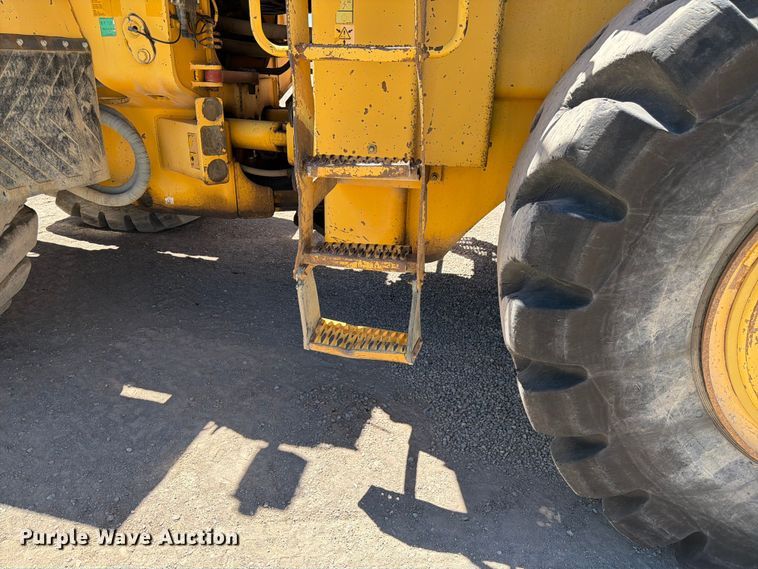 image for item EW2118 1998 Volvo L330C wheel loader