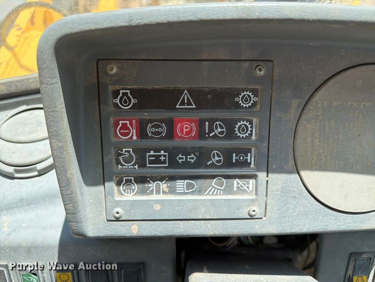 image for item EW2118 1998 Volvo L330C wheel loader