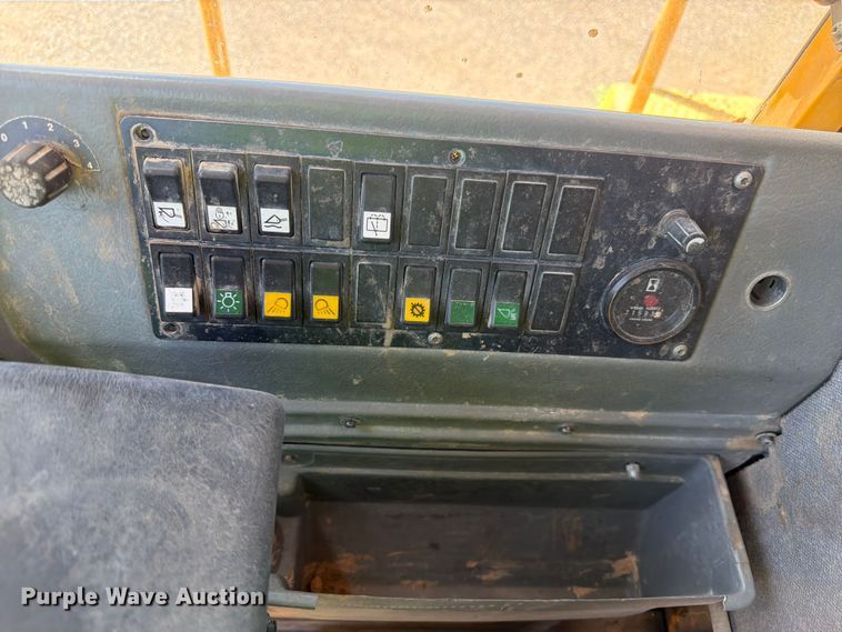 image for item EW2118 1998 Volvo L330C wheel loader