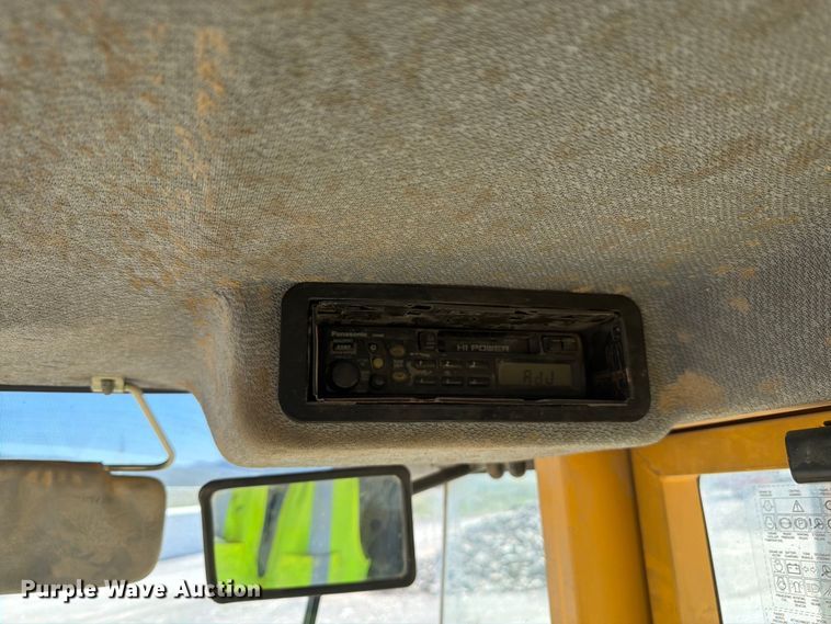 image for item EW2118 1998 Volvo L330C wheel loader
