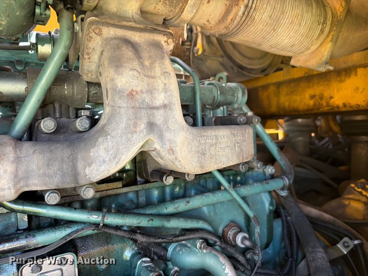 image for item EW2118 1998 Volvo L330C wheel loader
