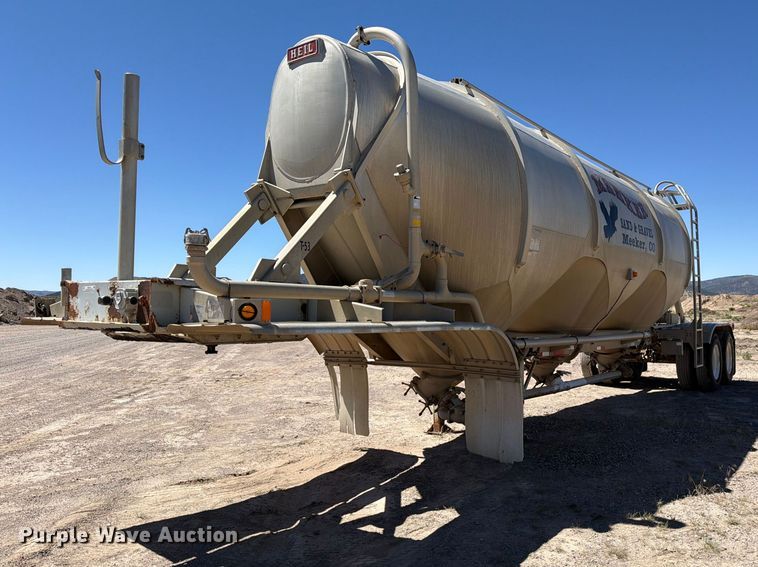 image for item EW2119 1996 Heil pneumatic dry bulk trailer