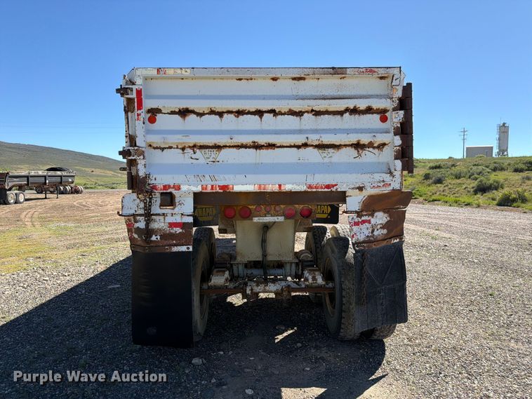 image for item EW2121 1999 Western end dump trailer