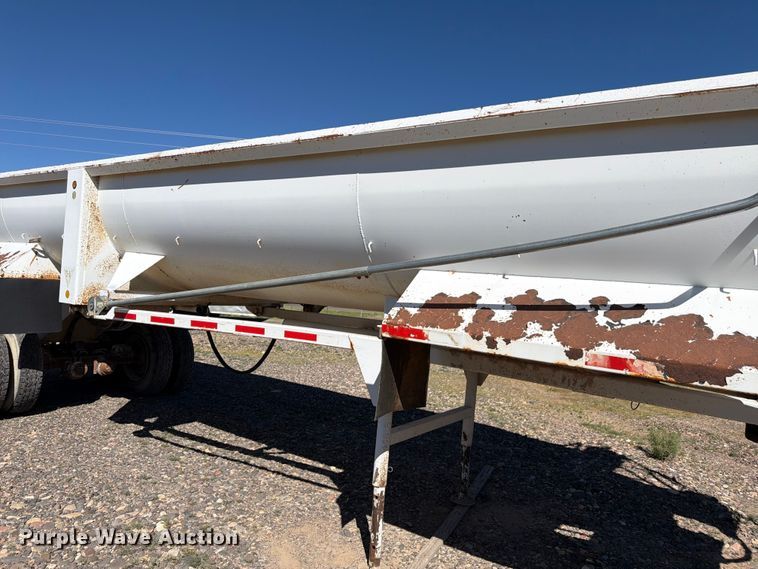 image for item EW2121 1999 Western end dump trailer