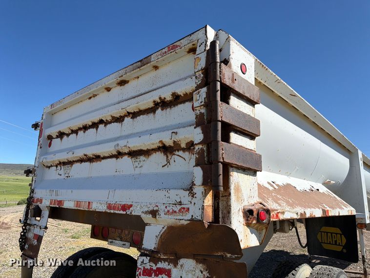 image for item EW2121 1999 Western end dump trailer