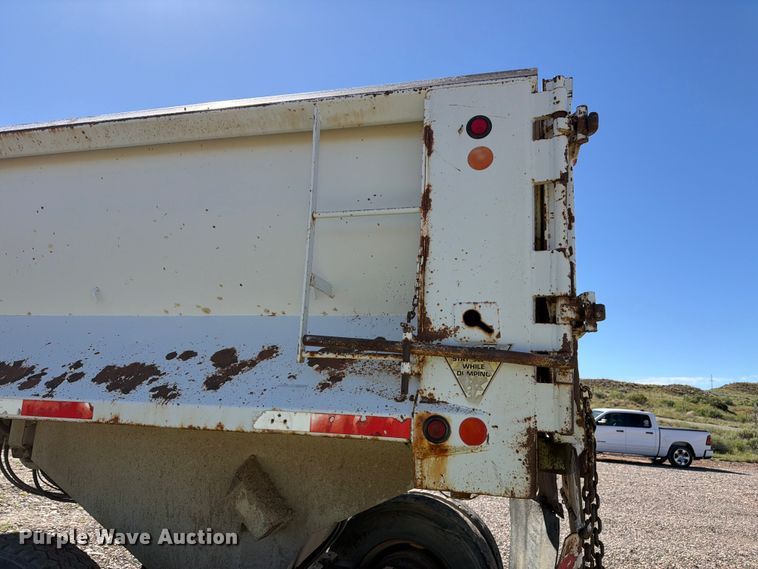 image for item EW2121 1999 Western end dump trailer