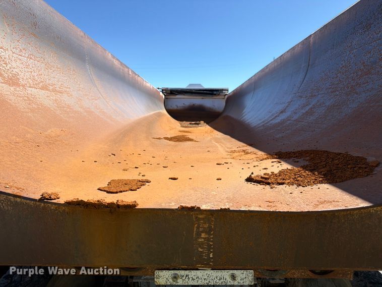 image for item EW2121 1999 Western end dump trailer