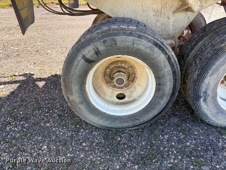 image for item EW2121 1999 Western end dump trailer
