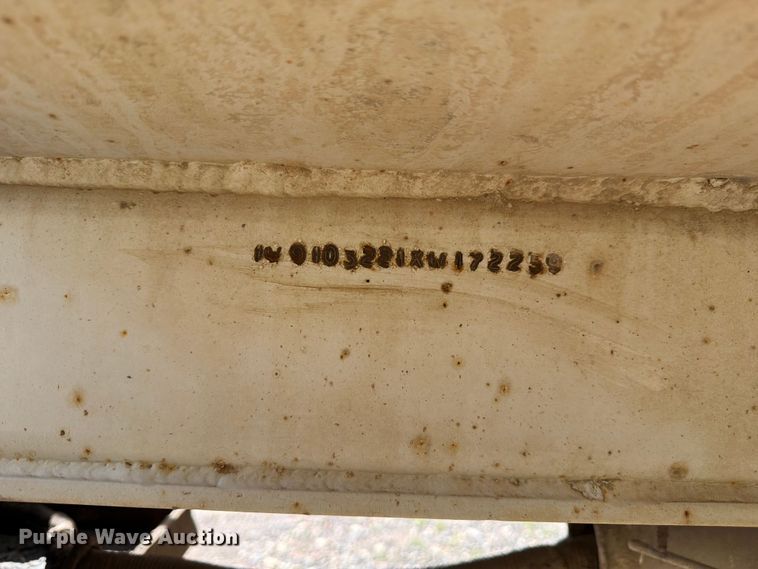 image for item EW2121 1999 Western end dump trailer