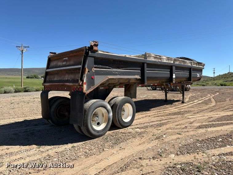 image for item EW2123 1996 Lufkin end dump trailer