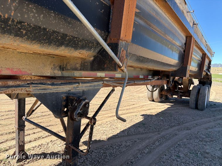 image for item EW2123 1996 Lufkin end dump trailer