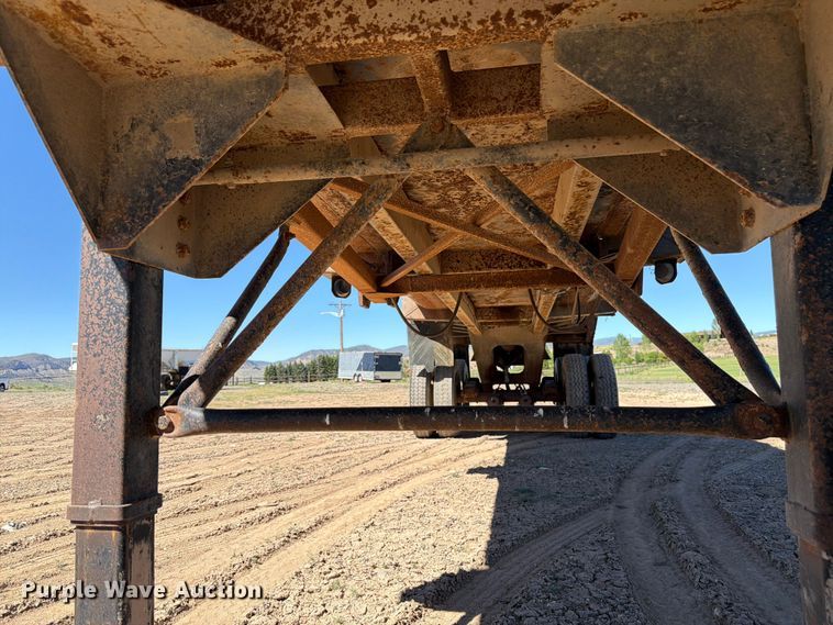 image for item EW2123 1996 Lufkin end dump trailer