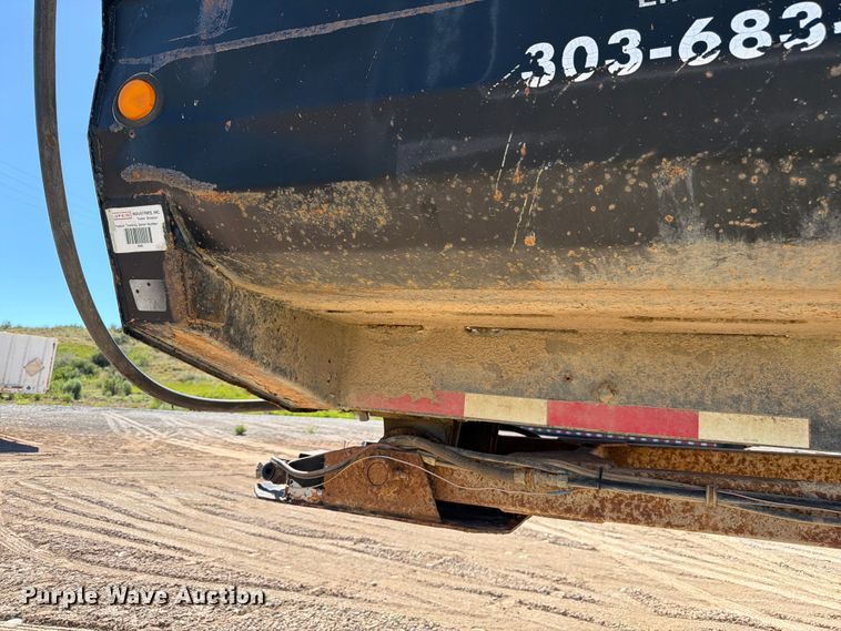 image for item EW2123 1996 Lufkin end dump trailer