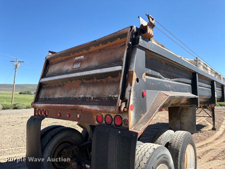 image for item EW2123 1996 Lufkin end dump trailer