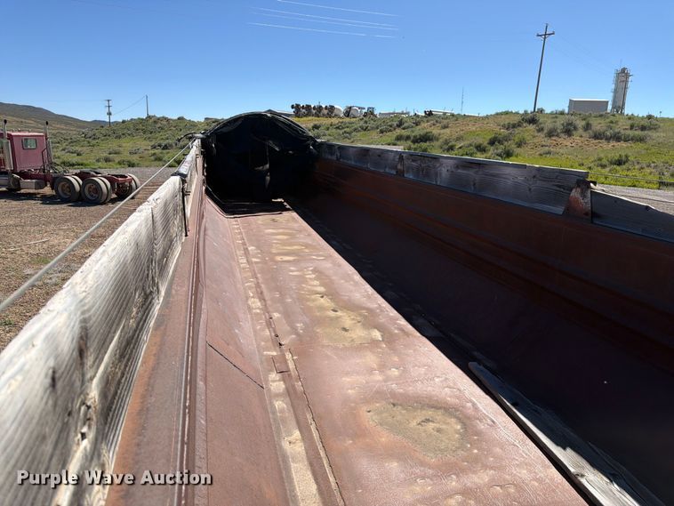 image for item EW2123 1996 Lufkin end dump trailer