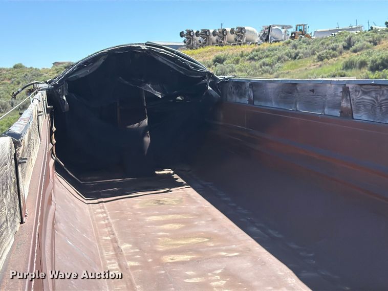 image for item EW2123 1996 Lufkin end dump trailer