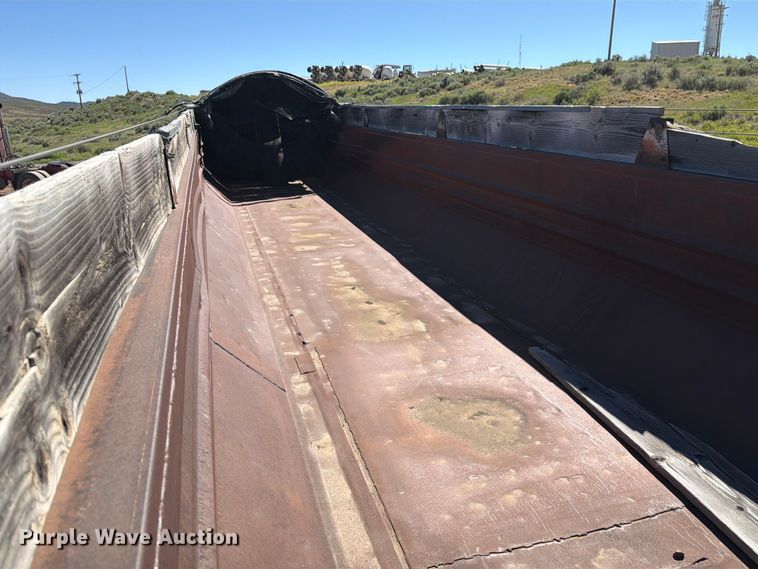 image for item EW2123 1996 Lufkin end dump trailer