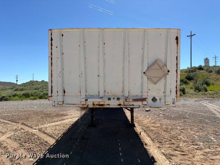 image for item EW2124 1963 Dorsey flatbed trailer