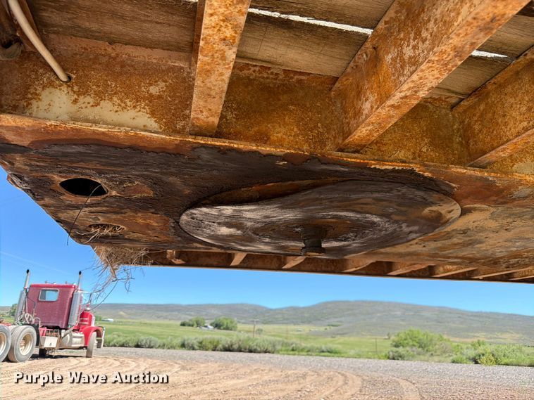 image for item EW2124 1963 Dorsey flatbed trailer